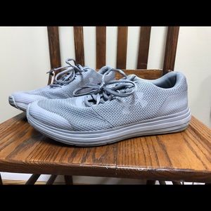 Under Armour Surge Running Shoe size 9.5
